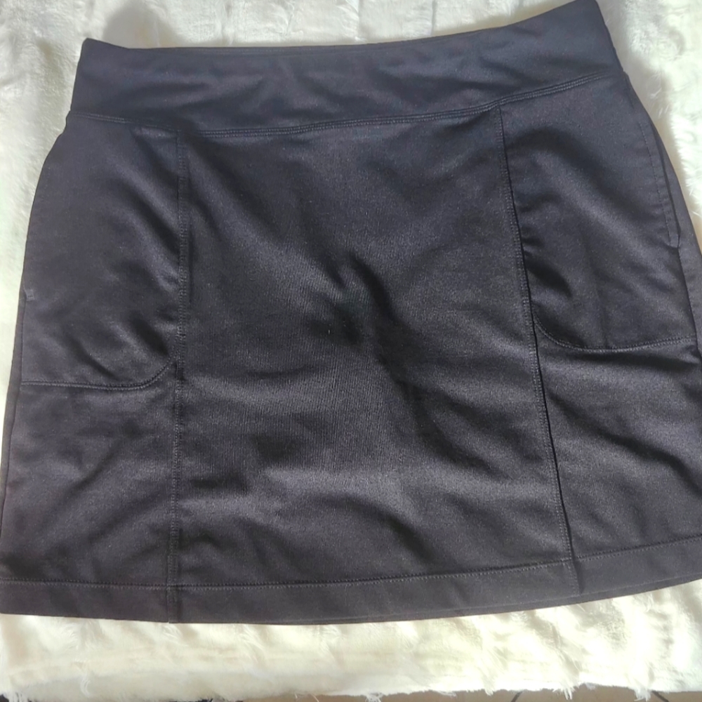 Maggie lane black medium skort